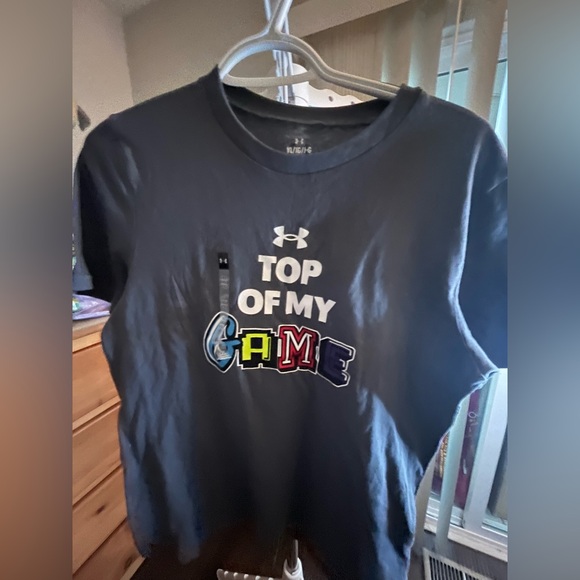 Under Armour Brand new youth tshirt - Picture 3 of 4